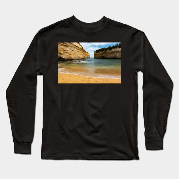 Loch Ard Gorge, Great ocean road, Victoria, Australia. Long Sleeve T-Shirt by sma1050